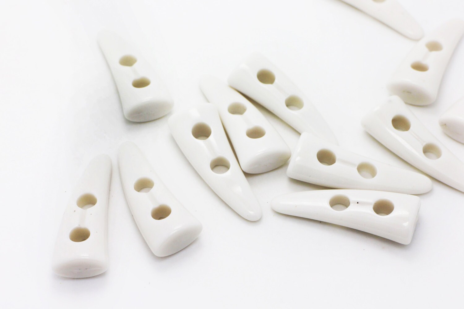 5 White Toggles Button Sew Through Resin Toggles Buttons