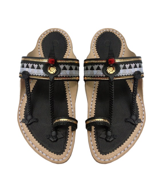 Attractive Black and White Handcrafted Leather Sandal for Men