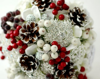 Winter Brooch Bouquet Cones Berries Bridal Bouquet Christmas Wedding Snowflake Bouquet Winter Bouquet Winter Rustic Bouquet Winter Wedding