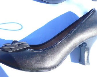 Crofts and Barrow High Heels with a Flower