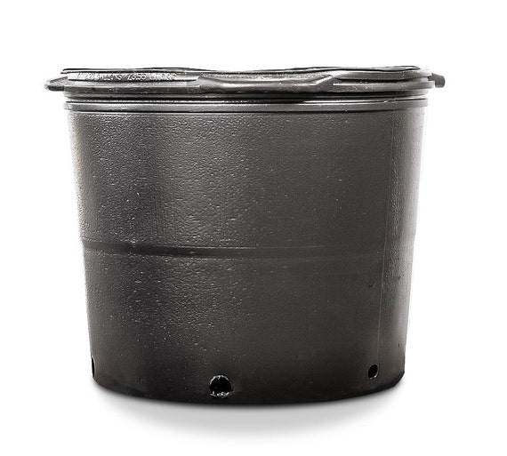 7 GALLON PLASTIC POTS 6 Count