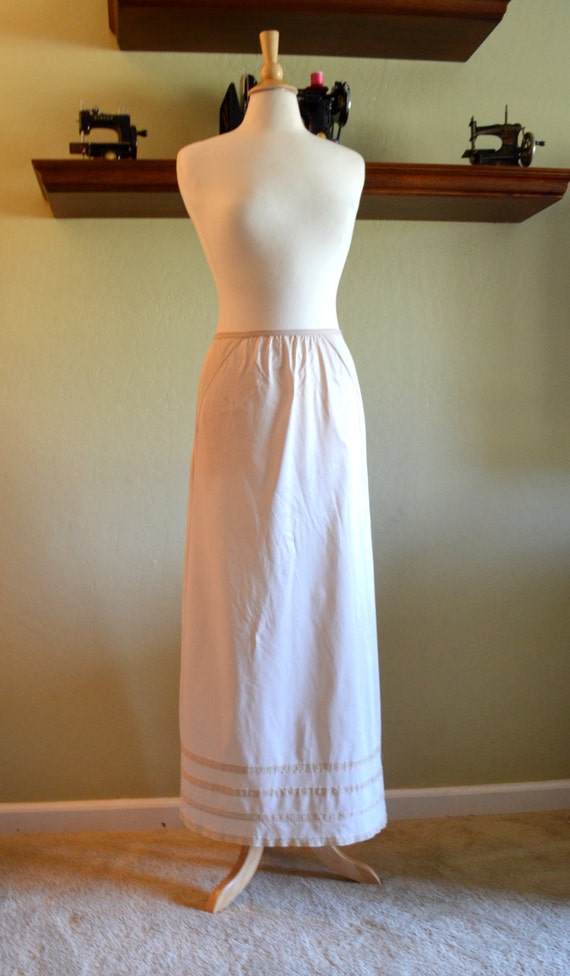 maxi length slip