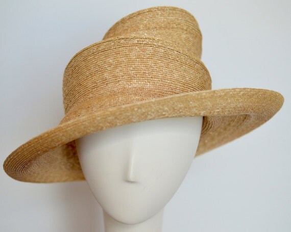 Pagoda Straw Hat