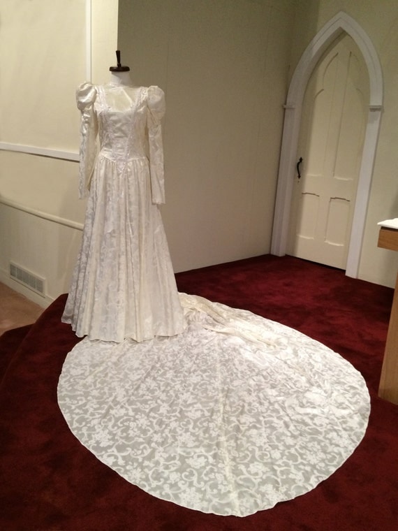 Vintage Jessica McClintock Wedding Gown