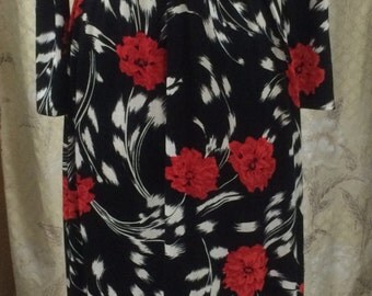 Red and Black Floral Print Maxi Dress
