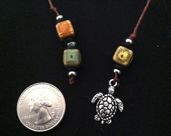 Book Thong Multicolor Ceramic with Turtle Pendant