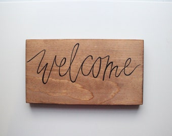 Items similar to Rustic Welcome Sign on Etsy