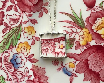 Broken china jewelry pendant necklace antique red toile English transferware made from a broken plate