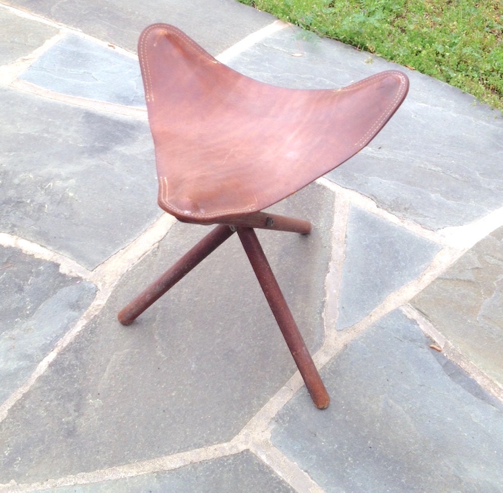 Vintage 1950s leather CAMP STOOL folding three-legged