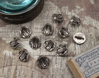 French vintage - steampunk set of 12 silver buttons cross geometric pattern 1980s metallic style post-apocalyptic