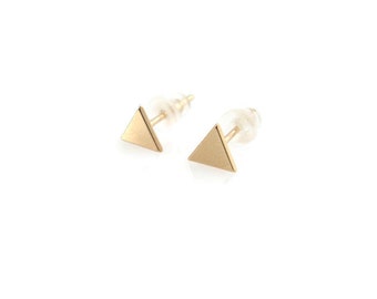 14K gold stud earrings. gold triangle earrings. gold earrings. pyramid studs. 5.3mm gold earrings. gift for her. 14k earrings