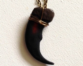 Unique Wire Wrapped Resin Bear Claw Necklace