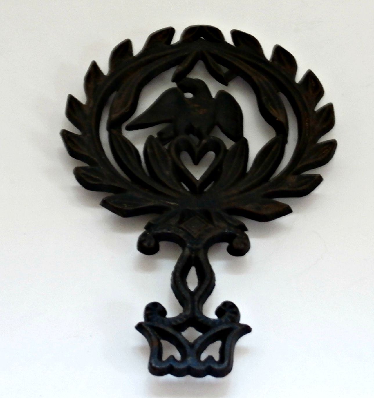 Vintage Wilton Trivet Eagle Heart Retro Antique Black Cast Iron Wall 