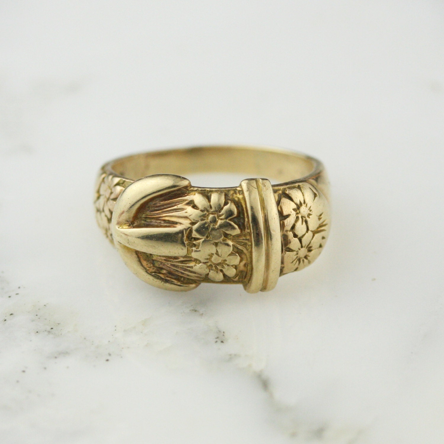 Vintage Gold Buckle Ring 9k Gold
