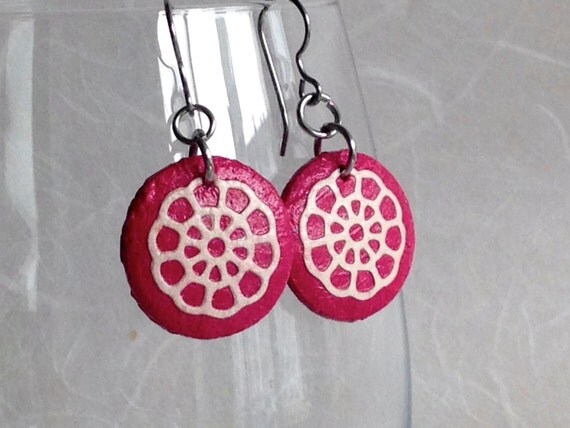 Small Magenta Round Hanji Paper Earrings Hot Pink Fuscia Dangle Flower Wheel Design Lotus Flower Hypoallergenic hooks Lightweight Ear rings