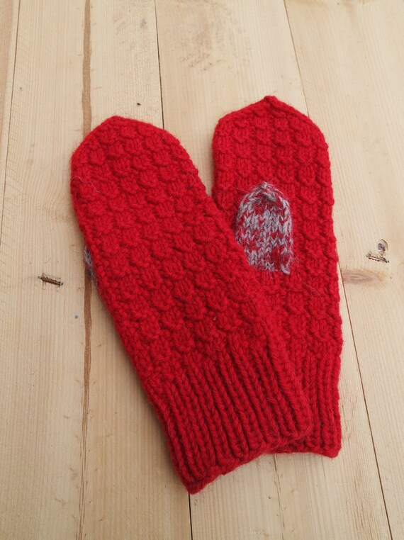 Red Women's Wool Mittens Warm Rustic Mittens Knit