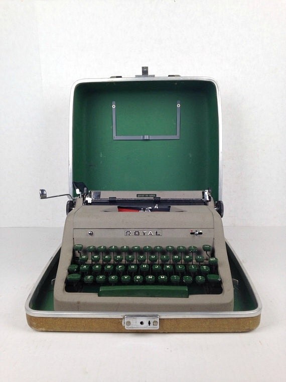 Vintage Typewriter 1950s Royal Typewriter Tweed Case