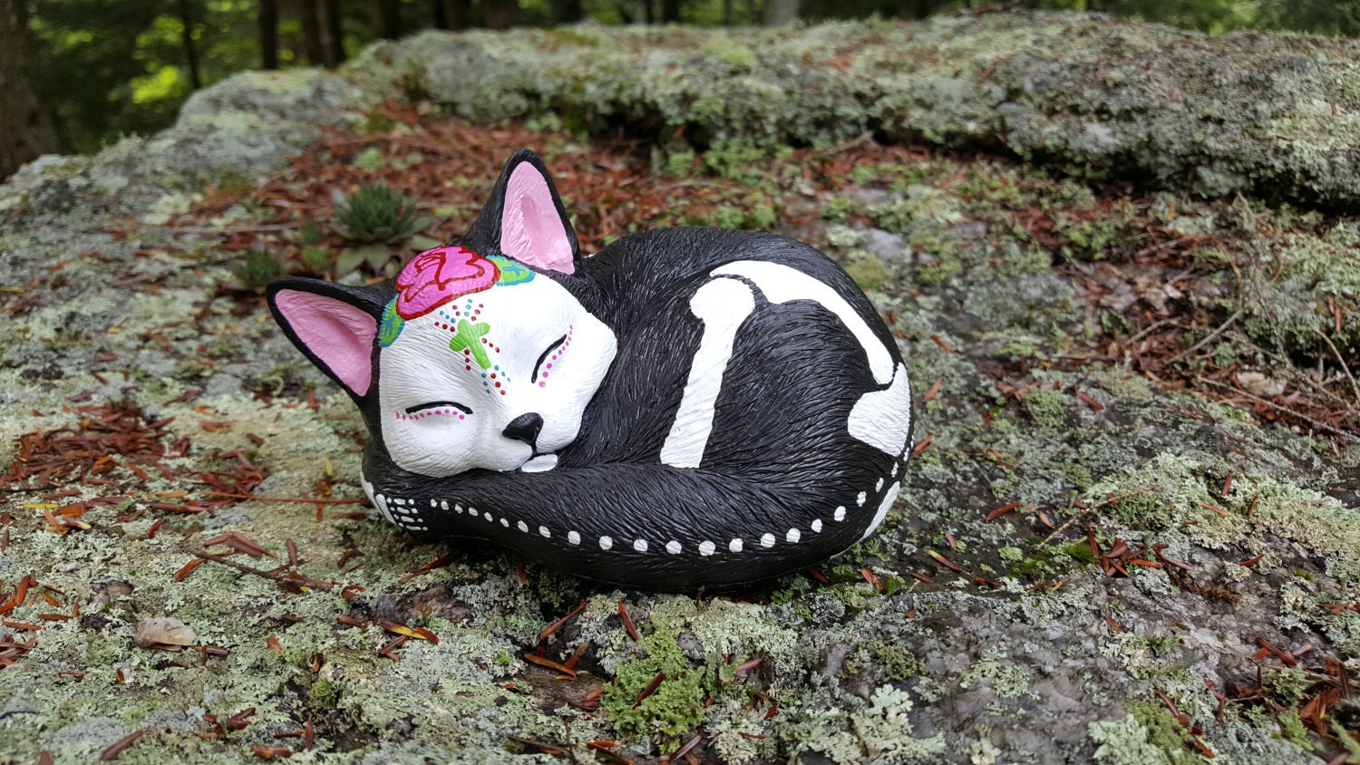 sleeping cat garden statue