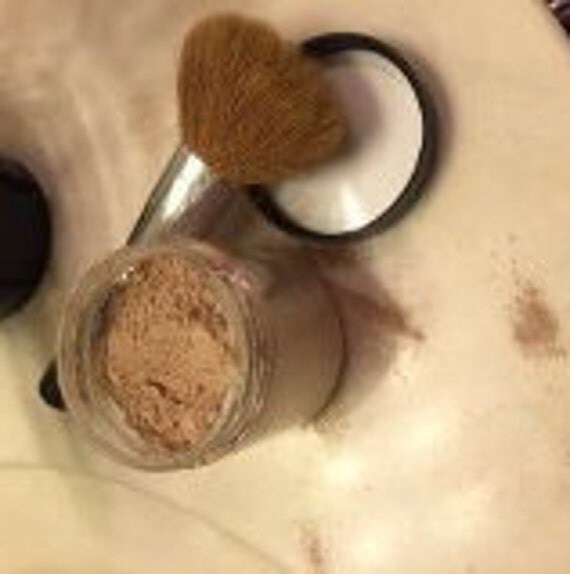 Natural SPF organic face powder by RockInnovations on Etsy