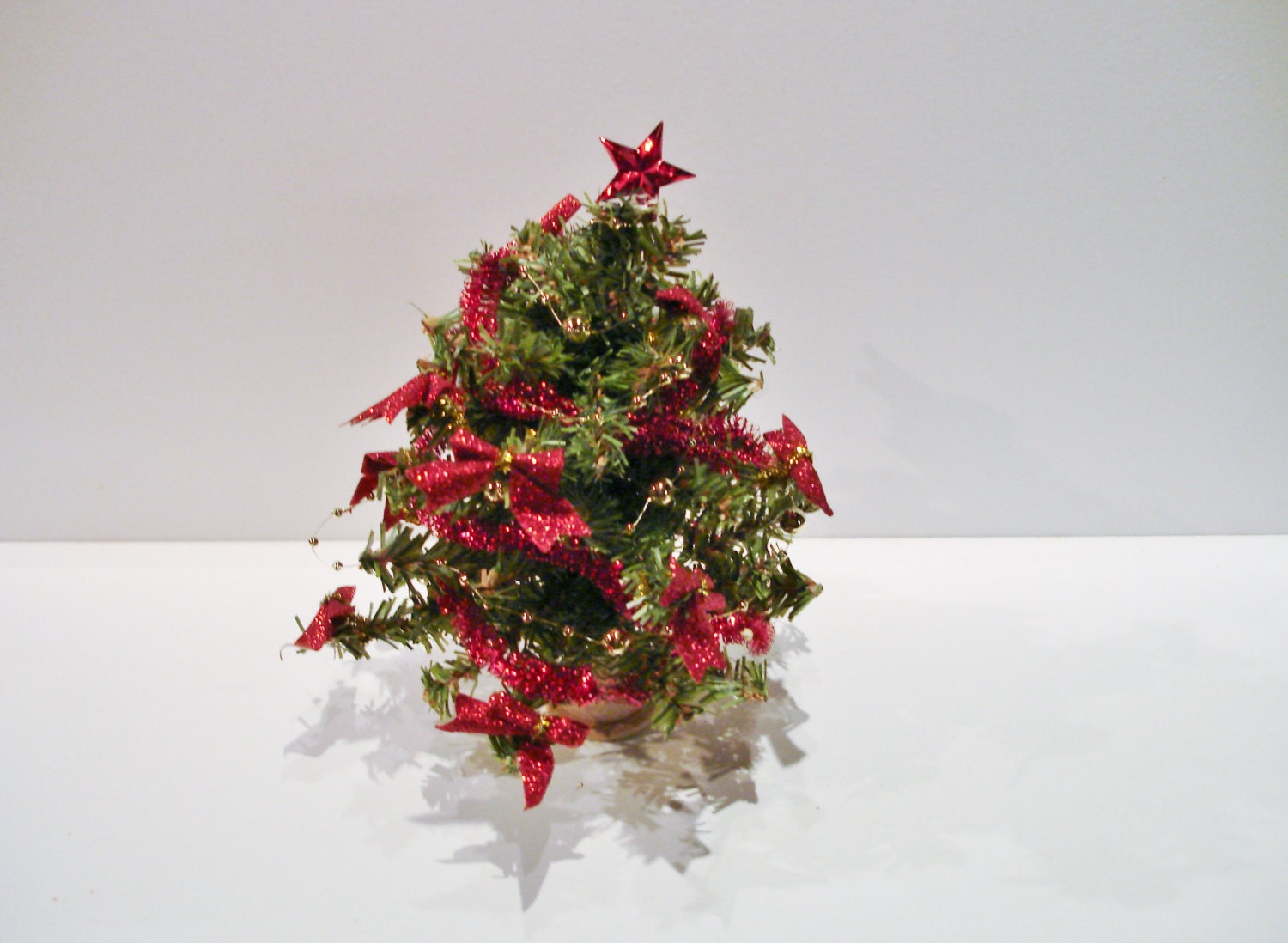 mini christmas tree red bows mini christmas tree red bows