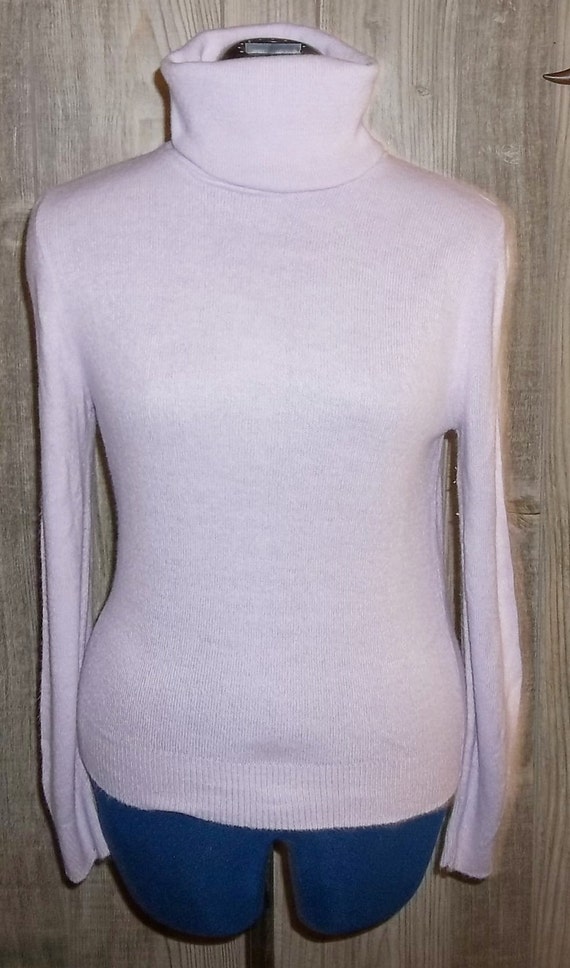Vintage Light Purple Turtleneck Sweater M by SherenasVintageAttic