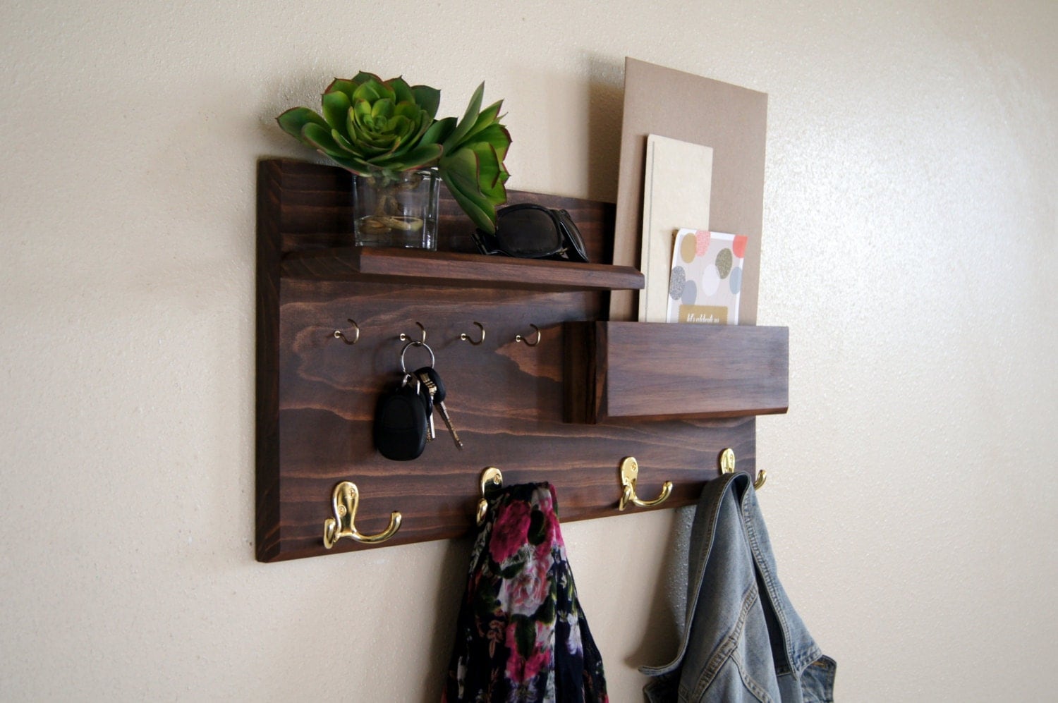 Apartment entryway extra seating: ways to squeeze a little extra ...