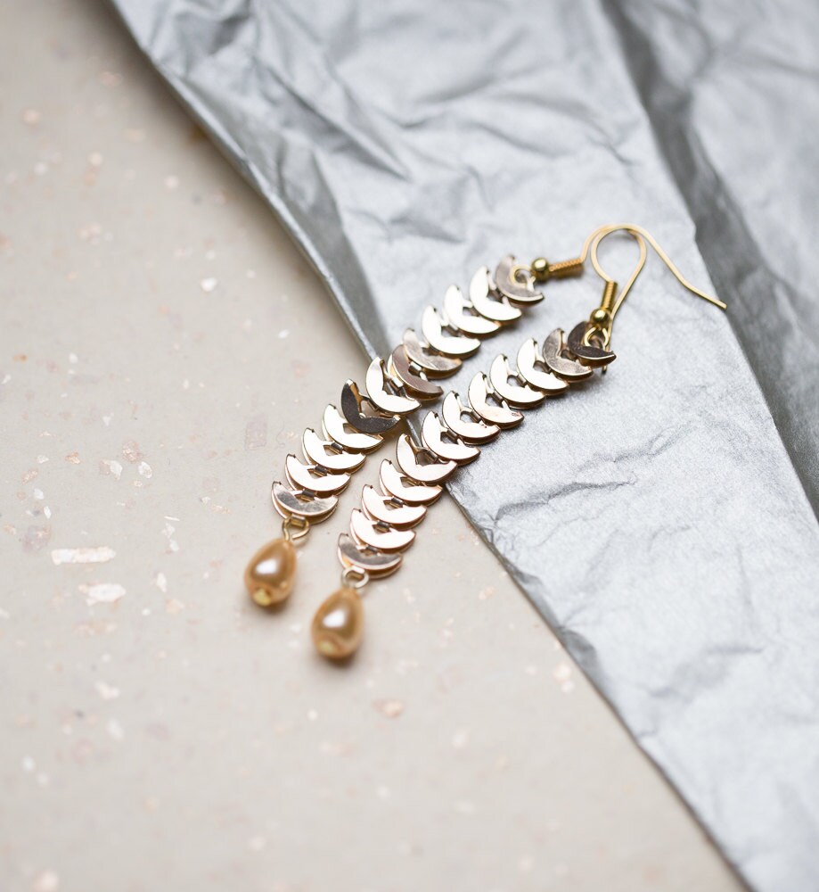 Long dangle earrings gold Clearance