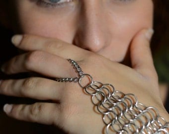 Handflower bracelet, Harem jewellery, Slave bracelet, Bellydance bracelet, Iron chainmail bracelet, Iron chainmaille, Metal fantasy jewel