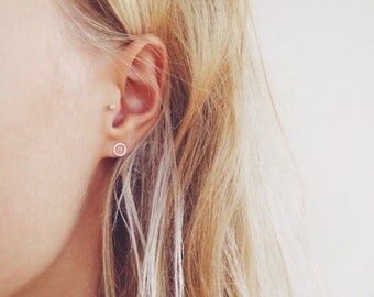 Small Circle Stud Earrings - Silver Circle Earrings - Sterling Silver Studs - Minimal Jewellery - Small Studs - Eco Friendly Jewellery