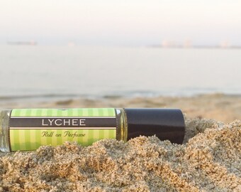 Roll on parfum || LITCHI || Une odeur exactement le litchi fruits || Longue durée parfum || parfum de Vegan || 25 % de rabais sur votre première commande