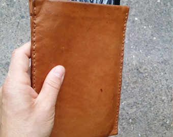 Kindle Paperwhite Cover - Leather Kindle Cover - Kindle case - Kindle Sleeve. Handmade Kindle Cover in genuine leather, fully handmade.