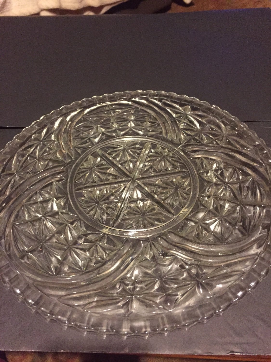 Vintage crystal clearlg pressed glass platter plate dish