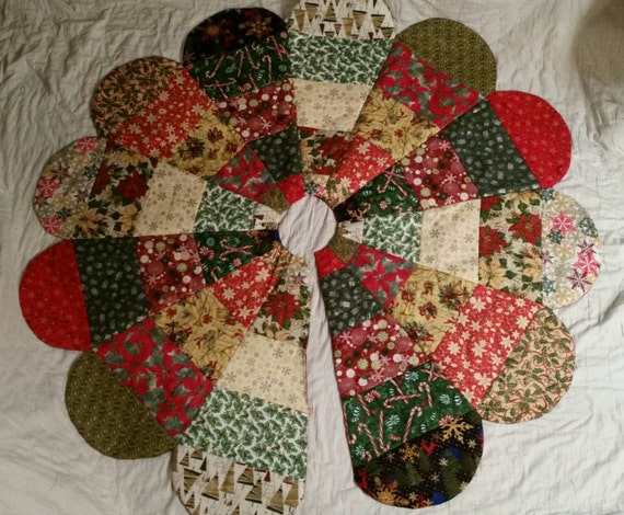 quilted handmade christmas tree skirt handmade christmas tree quilted handmade christmas tree skirt handmade christmas tree