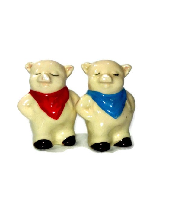 Vintage Pig Salt and Pepper Shakers Shawnee by BlindedByDelight
