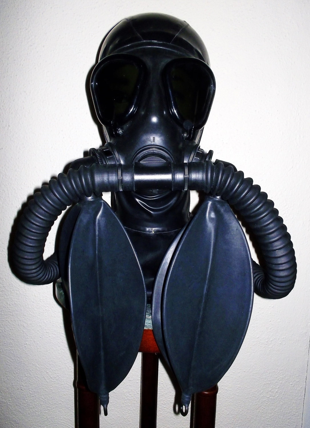 Fetish Heavy Rubber Latex Gas Mask Hood With Dark Tinted Free
