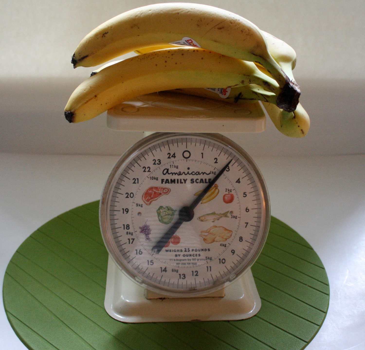 Vintage Food scale American Family Scale Old Scale.