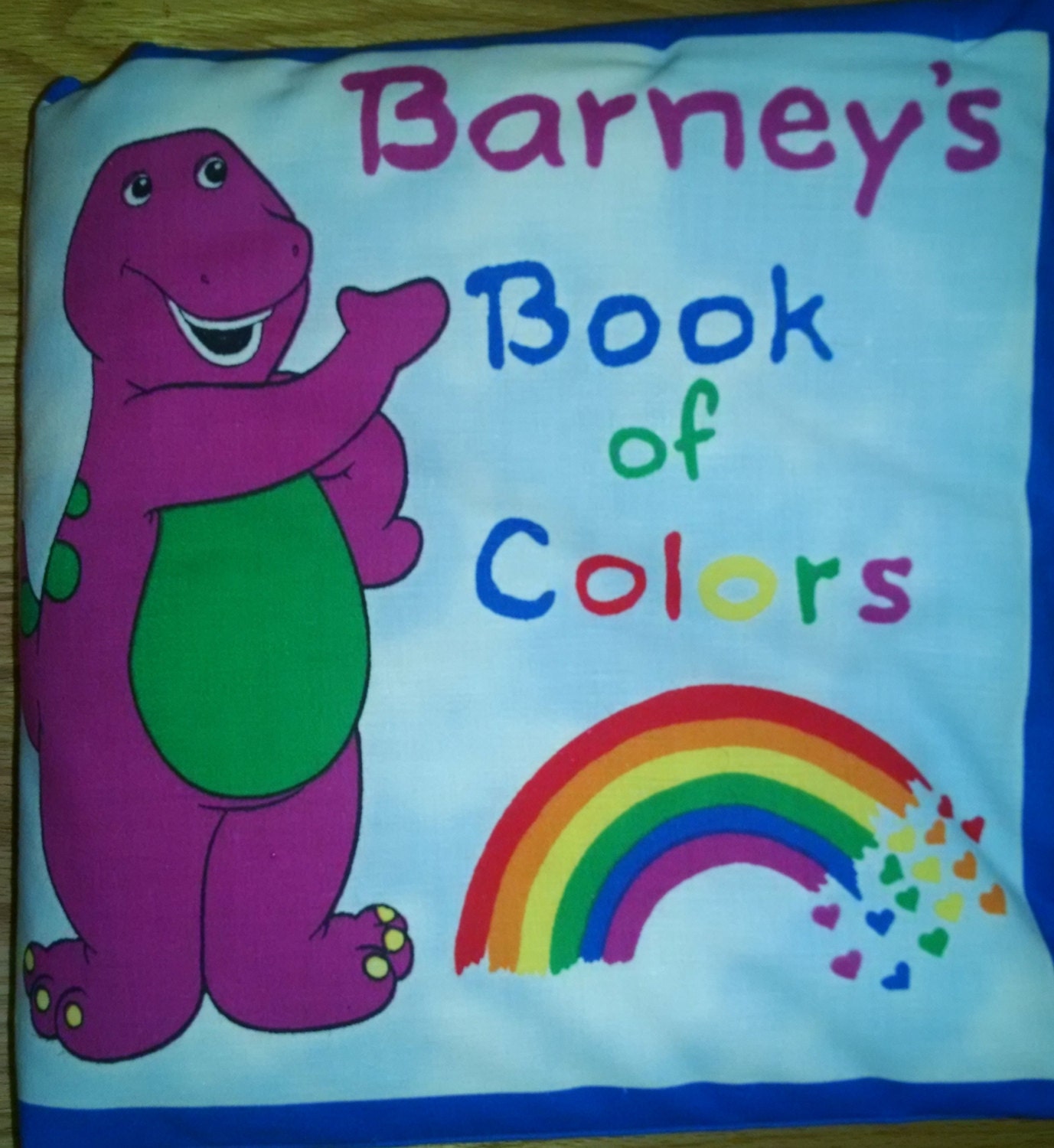 Barney Book of Colors Cloth Book BK150092