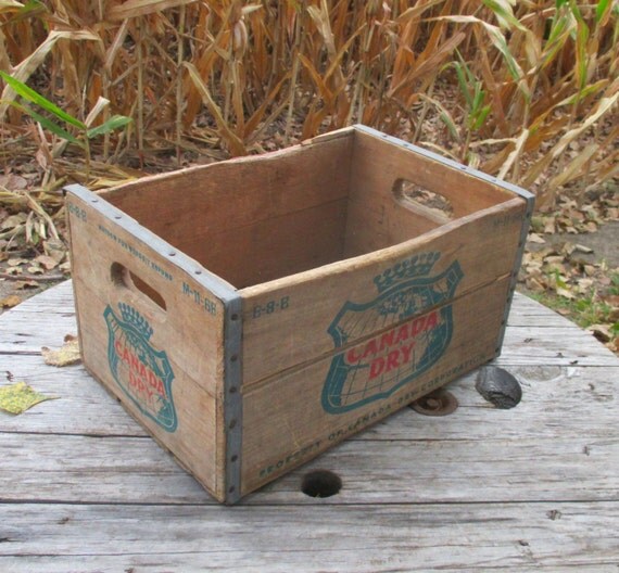 Canada Dry Wooden Metal Crate Vintage Advertising Ginger Ale