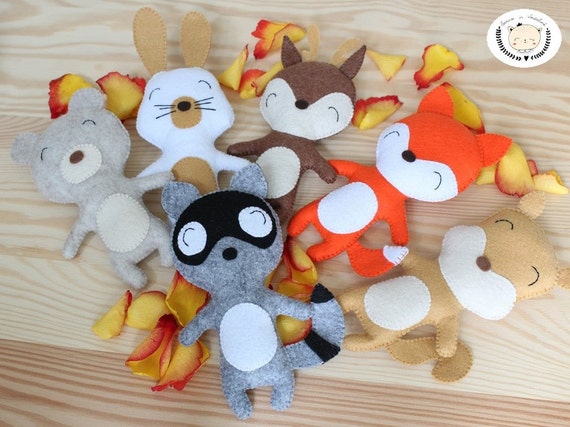 woodland stuffed animals set