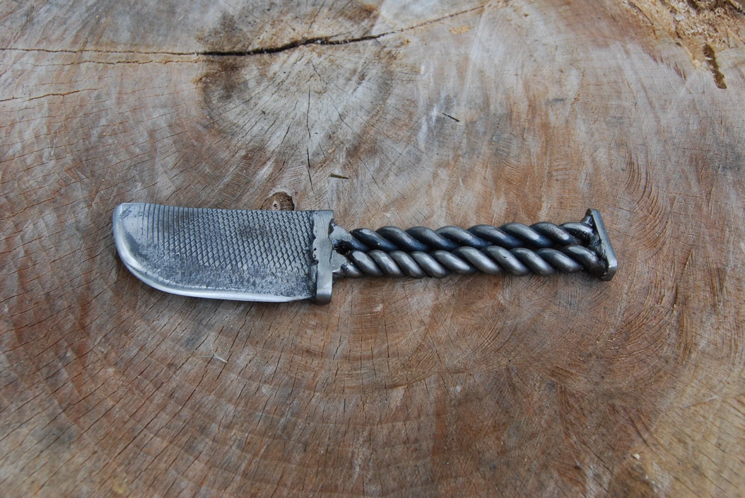 Skinning Knife Farriers file knife Twisted Handle Skinning