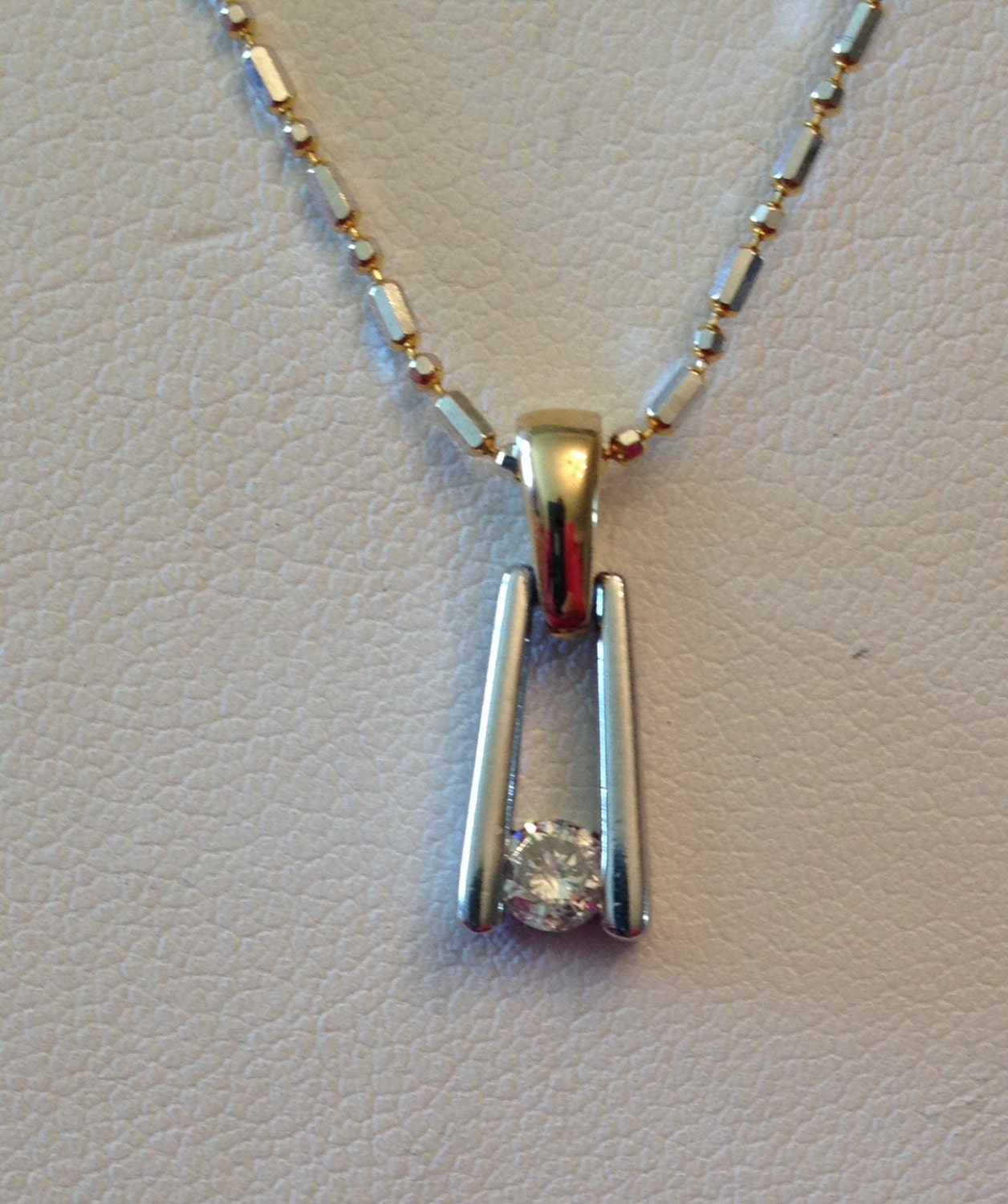 Platinum bar pendant Clearance
