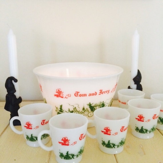 Tom and Jerry Punch Bowl Set Vintage Christmas Milk Glass