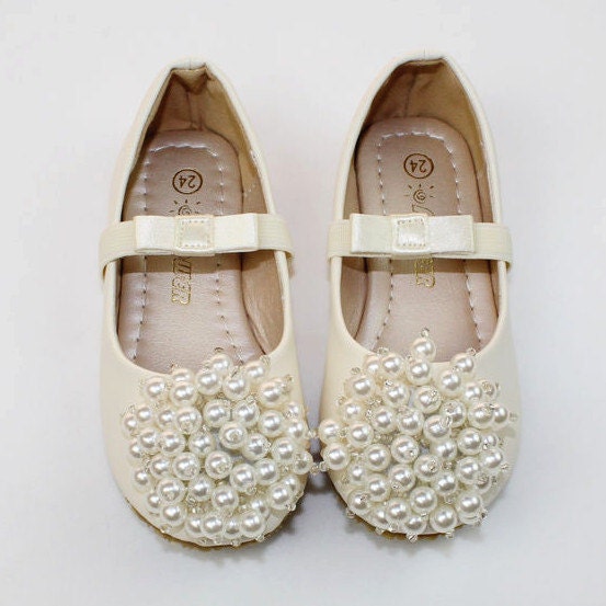 Ivory Flower Girl Shoes/ ivory pearl Toddler Girl Shoes/Pearl