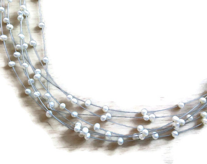 Boho multistrand white pearl necklace/ Boho pearl necklace/ Pearl necklace/ Boho necklace/ White pearl necklace/ Hippie pearl necklace