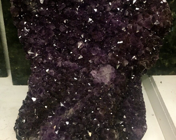 Large Amethyst Geode Cathedral 23 inch tall with Chalcedony Border - High Grade AAA Amethyst Crystals from Brazil Fung Shui \ Home Decor