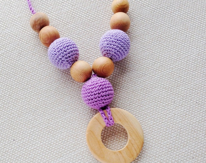 Nursing necklace / Teething necklace / Breastfeeding necklace / Crochet necklace - Purple ring
