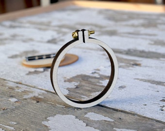 Mini Embroidery Hoop Frame with Brooch - 2.2"/5.5CM Hoop - Miniature Embroidery Hoops - Mini Hoop Frame