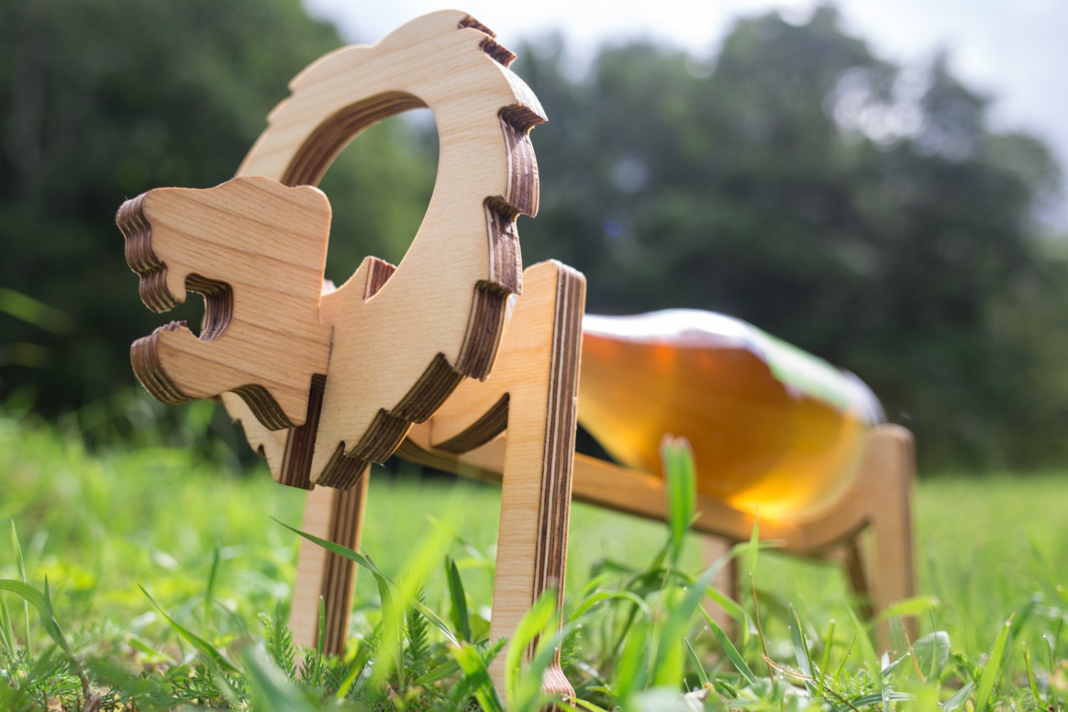 LION Wooden Wine Rack Hanging Animal Bottle Holder Wine Crate