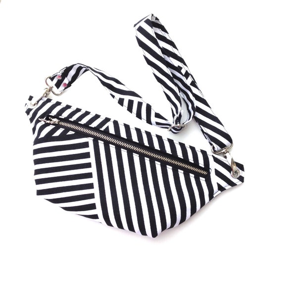 Black and White Striped Fanny Pack by LindsHandmade on Etsy