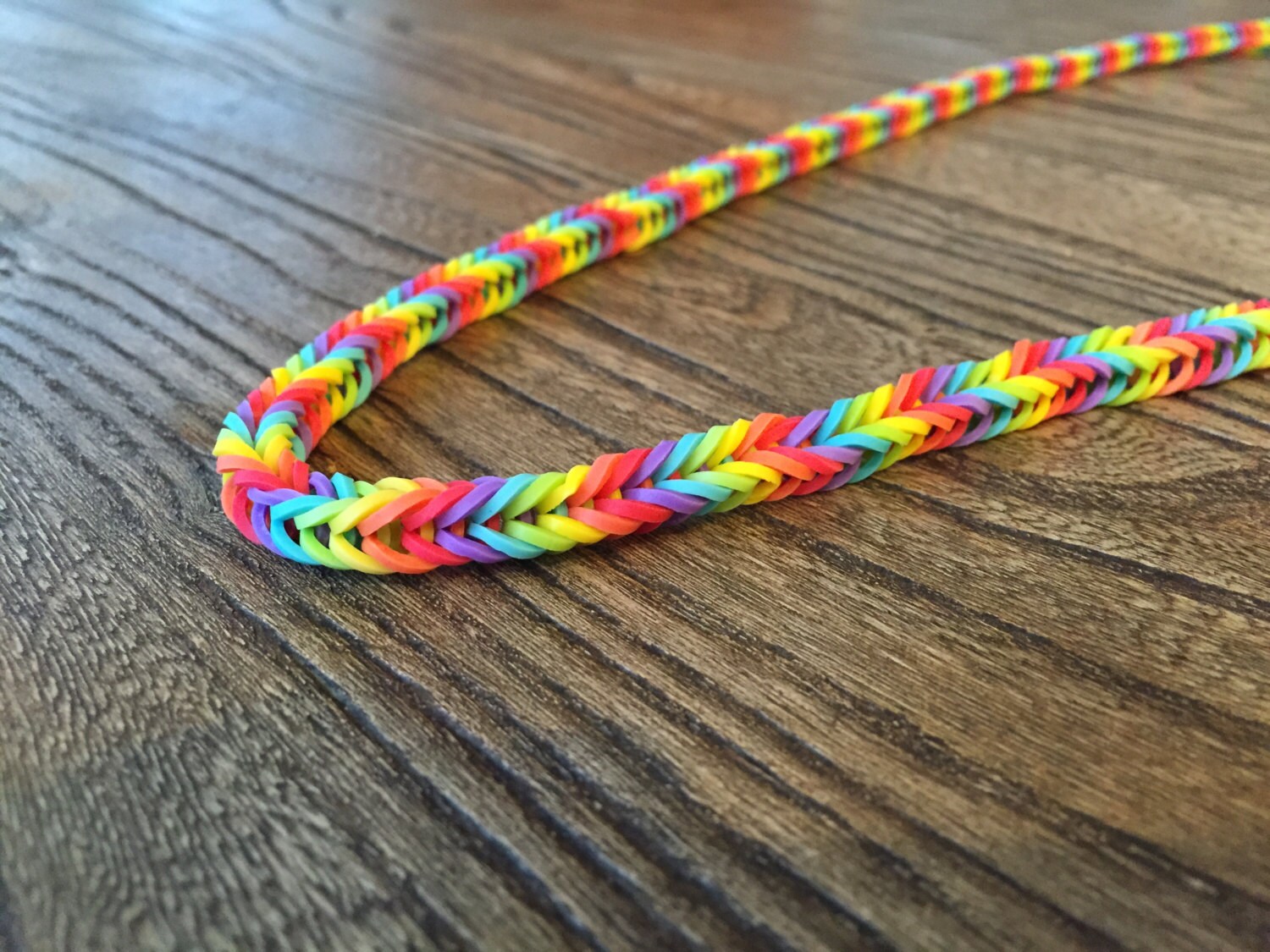 Rainbow Loom Fishtail Necklace by CraftyBeadsAndBands on Etsy
